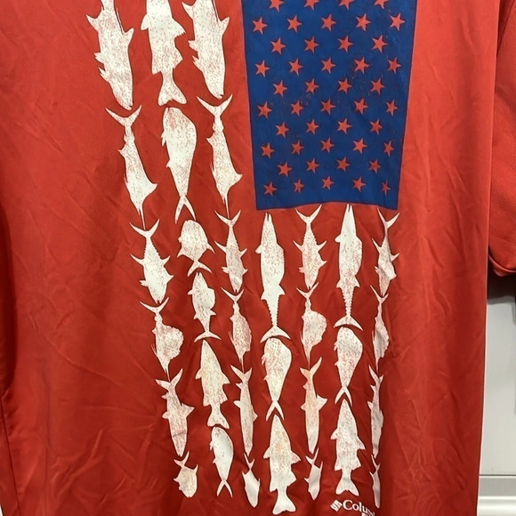 Columbia Shirt with Flag Fish - Picture 4 of 6